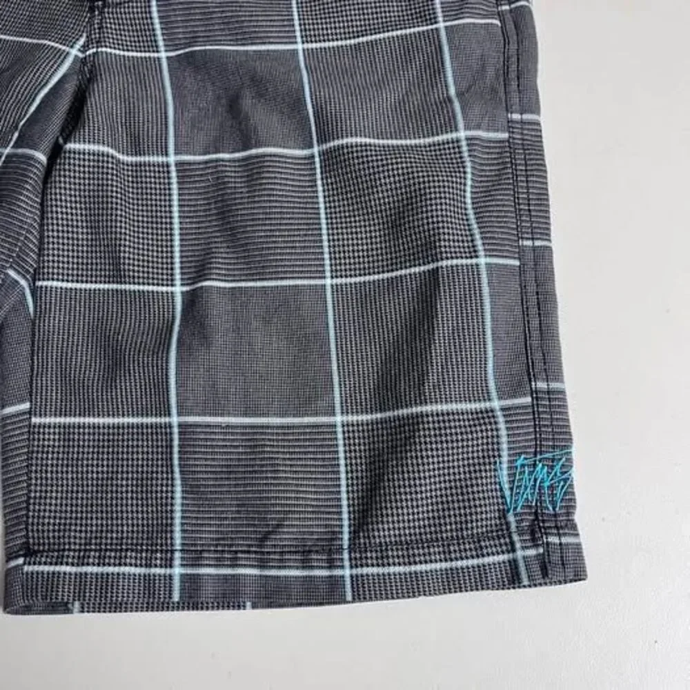 Vintage Vans Plaid Shorts mens Size 32 Y2K